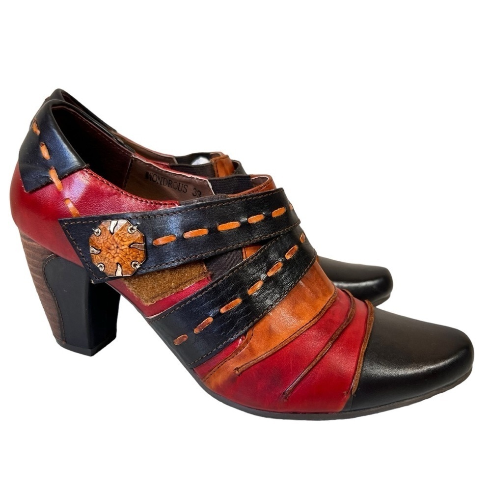 L'Artiste by Spring Step Wondrous Colorblock Ankle Bootie